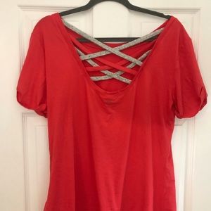 Calia by Carrie Underwood short sleeve